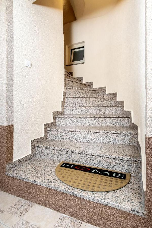 Zollus House Tvrda Apartment Osijek Luaran gambar