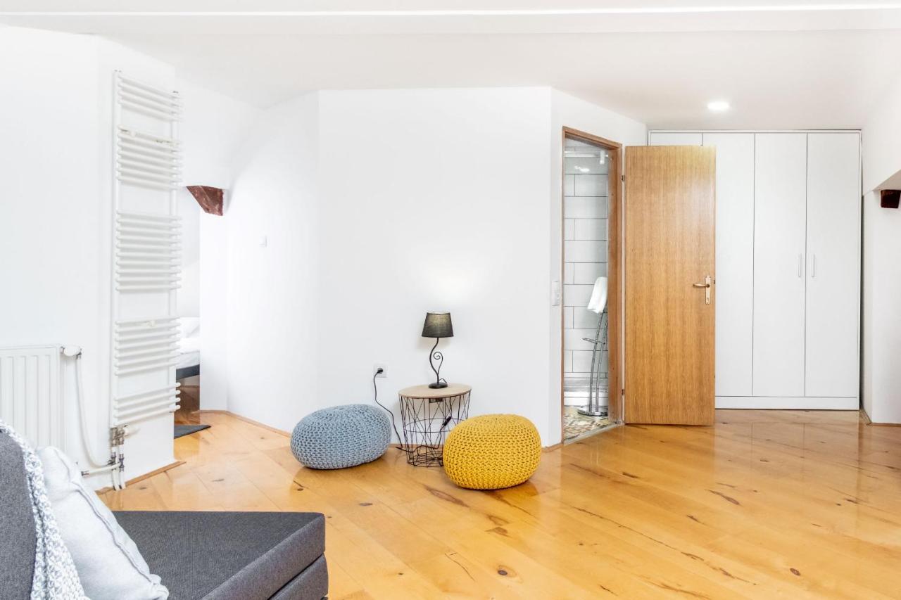 Zollus House Tvrda Apartment Osijek Luaran gambar