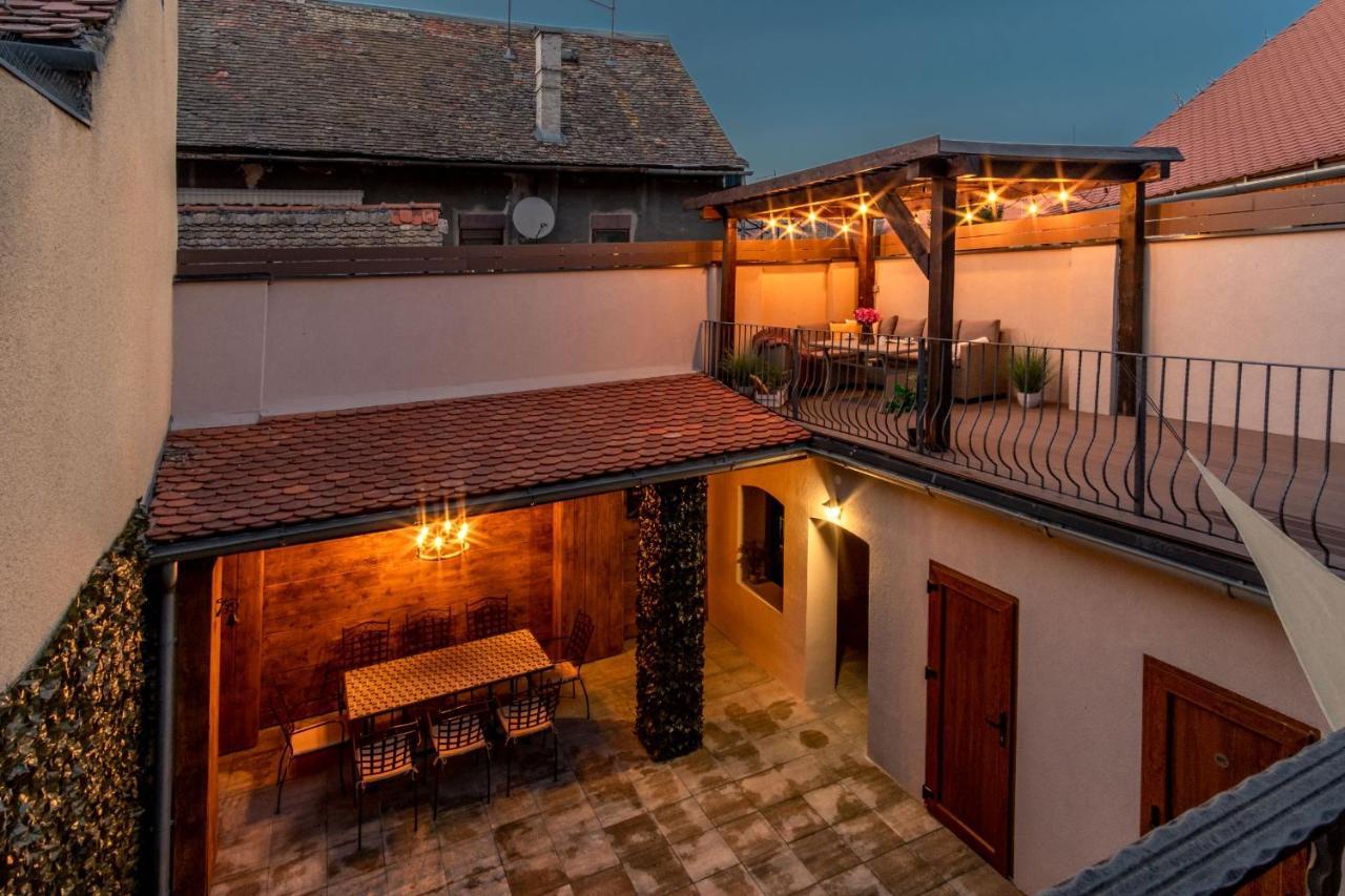 Zollus House Tvrda Apartment Osijek Luaran gambar